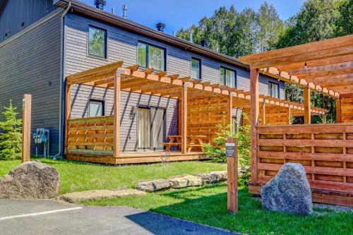 Suites du Lac Moore by Manitonga in Mont-Tremblant (QC)