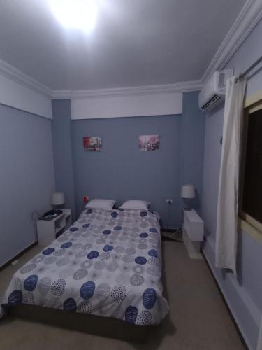 One-Bedroom Apartment image 1