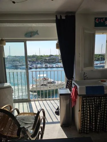 La Cabane vue mer et port photo 2
