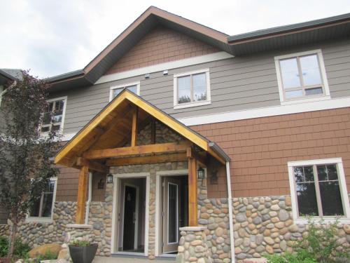 Elkwater Lake Lodge and Resort in Elkwater (AB)