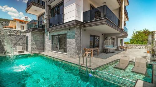 Damira Apart in كيكوفا