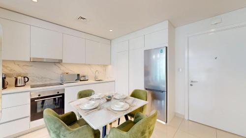 Vacationer I Luxurious 1 Bedroom Apartment I Private Beach and Infinity Pool Access, Dubaï (photo 7)