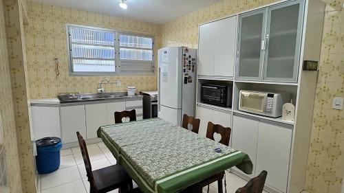 Apartment image 3