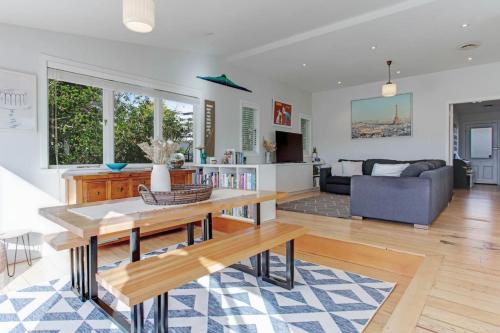 Perfect Family Home in Central Auckland