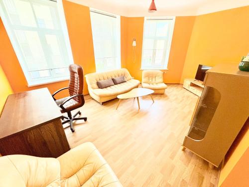 City Escape - Comfortable City Stays with Free Parking On Premises, Rīga