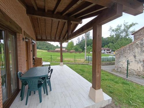 BUNGALOW LA COCINA in Valdaliga