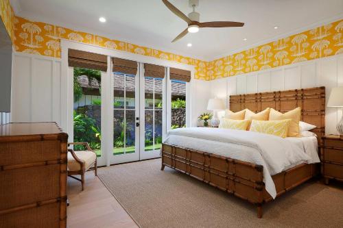 Hale Maia at Kukui ula - Elegant Pool Retreat with Golf Views in Poipu - image 10