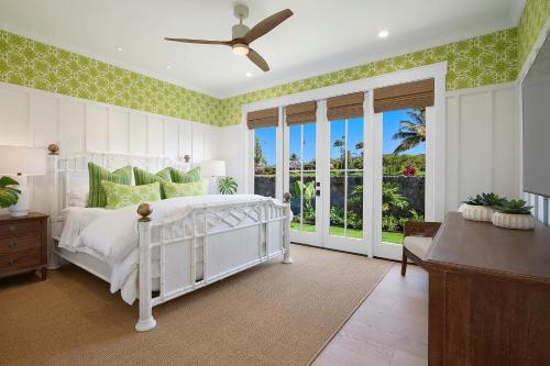Hale Maia at Kukui ula - Elegant Pool Retreat with Golf Views in Poipu - image 12