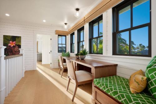 Hale Maia at Kukui ula - Elegant Pool Retreat with Golf Views in Poipu - image 6