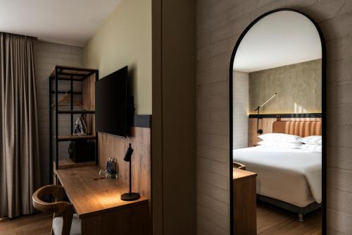 1 queen bed