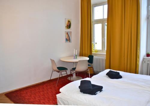 room detail thumbnail 0