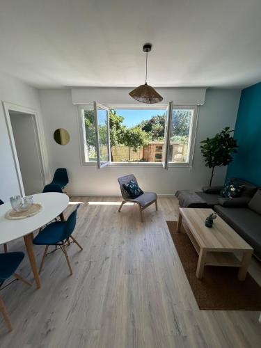 Maison refaite à neuf , 5 min de la mer gîte à louer Quilisoy