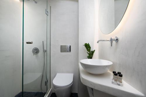 Proteas Hotel – Kamari, UT