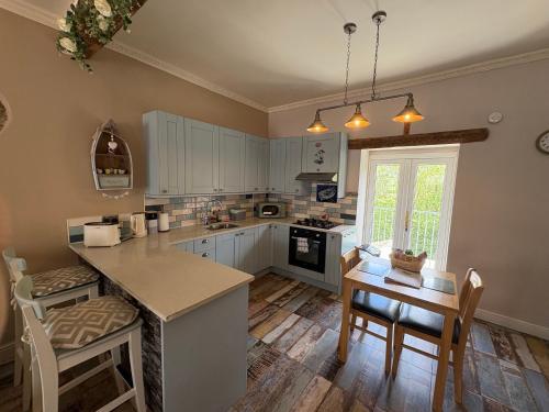 The Old Shop Cottage, Llandudno in Penrhyn Bay