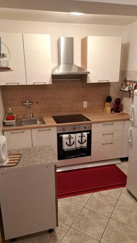 Apartment with Sea View image 2