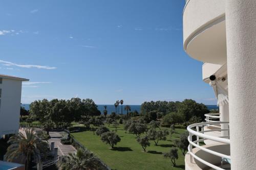 Antibes Les Pins - Apt 4 Per - Parc Exflora - Pool in Avenue de Cannes