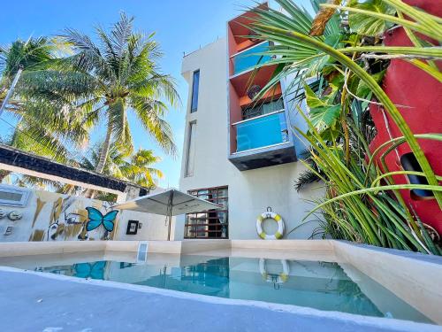 Nice Condo Steps from the BEACH Puerto Morelos in Puerto Morelos, Mexico