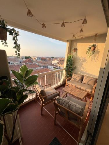 Beautiful apartment with sea view in เลอ กรู ดู ลัวร์