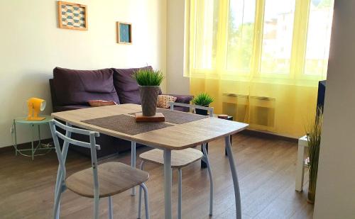 Appart Confortable à Tulle - Bien situé - Calme (Appart Confortable a Tulle - Bien situe - Calme) in Tulle