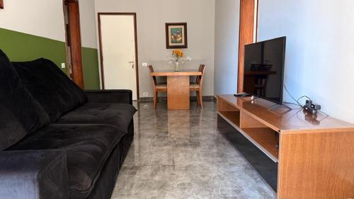 One-Bedroom Apartment image 8