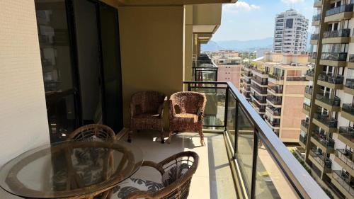 One-Bedroom Apartment image 5