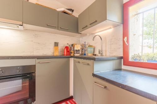 Kitchen, Finsonius Studios in Aix-en-Provence