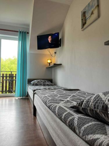 2 twin beds