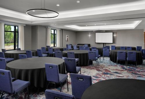 TownePlace Suites by Marriott Dallas DFW Airport North/Grapevine - image 7
