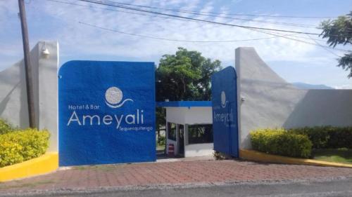 Hotel Ameyali Tequesquitengo in Tequesquitengo, Mexico