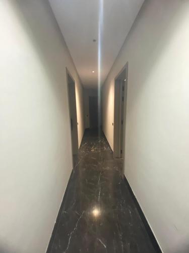 The Quiet House, Casablanca