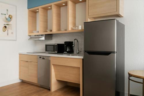 TownePlace Suites by Marriott Lafayette - image 2