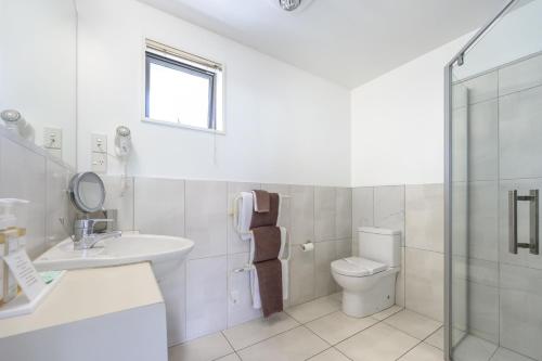 One Bedroom Twin