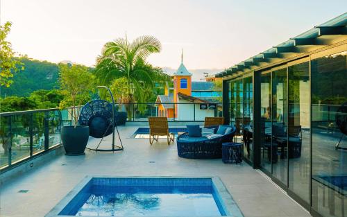Swimming pool, Ubatuba Praia Hotel in Ubatuba
