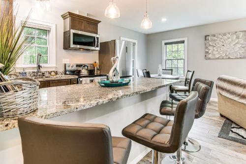 4 Mi to Main Street Petite Weaverville Escape! in Marion (NC)