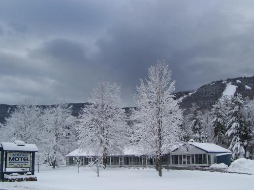 บริการและสิ่งอำนวยความสะดวก, North Colony Motel and Cottages in บาร์ตเลต (NH)