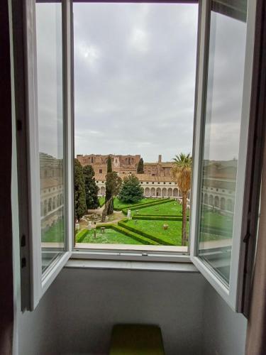 Camera x2 con splendida vista sulle Terme di Diocleziano e sul Chiostro di Michelangelo, Rom (Foto 3)
