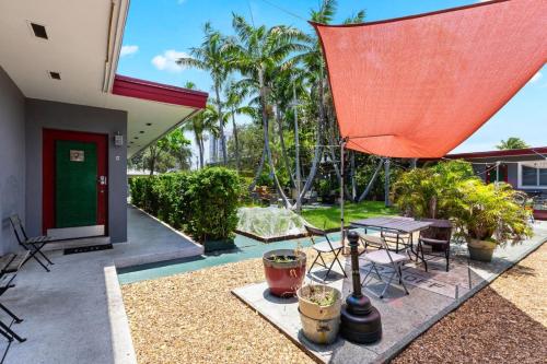 Relaxing 1BR Hollywood Stay – Parking Pets