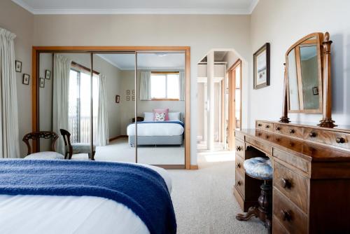 Old-School Charm Meets Beachside Bliss in Low Head