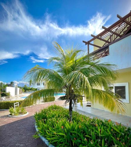 Las Palmas villa two bedrooms in Coxen Hole