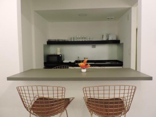 Studio Apartment with Balcony image 4