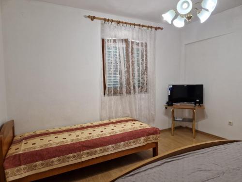 Two-Bedroom Apartment with Terrace image 7