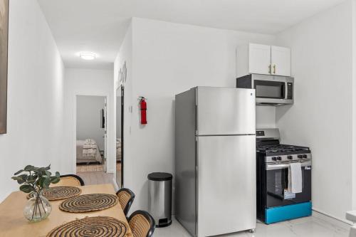 Style & Comfort 3 Rooms -15 min from NYC in West New York
