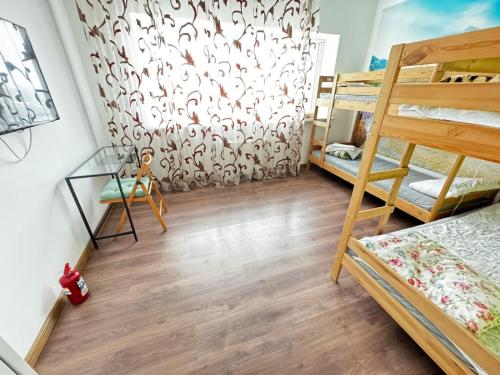 The Place Astana Hostel – Astana, MA