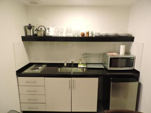Deluxe Apartment with Balcony image 4