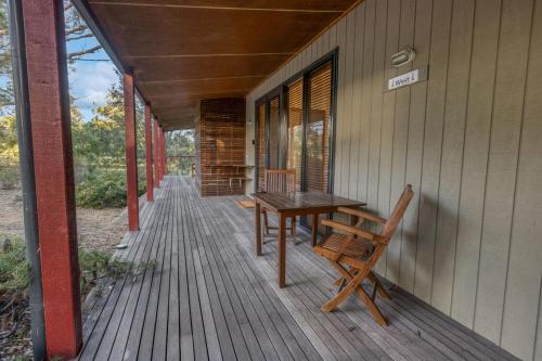 ระเบียง/ชานเรือน, F&E Lakes Escape - West in เพย์นส์วิลล์