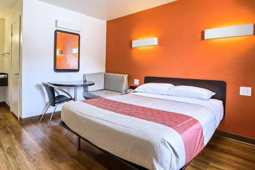 Motel 6-Walnut Creek CA - image 9