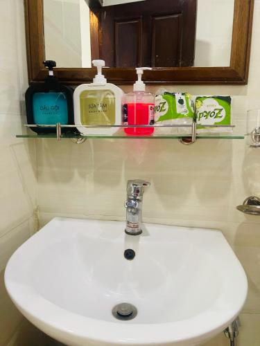 Standard Double Room image 10