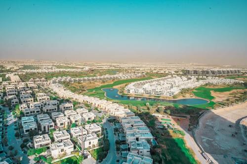 Designer 1BR I Golf View I Comfortably Sleeps 4, Dubaï (photo 9)