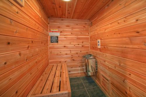 Lazy Daze Lodge Holiday home in Gatlinburg, USA