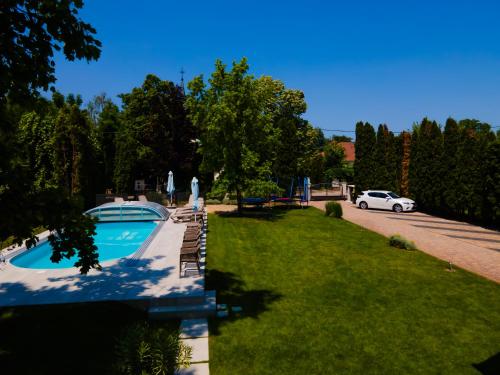 Künszler Apartmanház - image 13